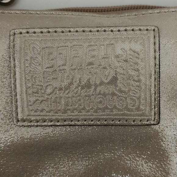 Coach wristlet - Picture 3 of 4